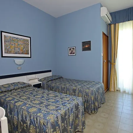 Ariston Отель 3*