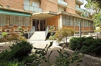 Ariston Hotel 3*